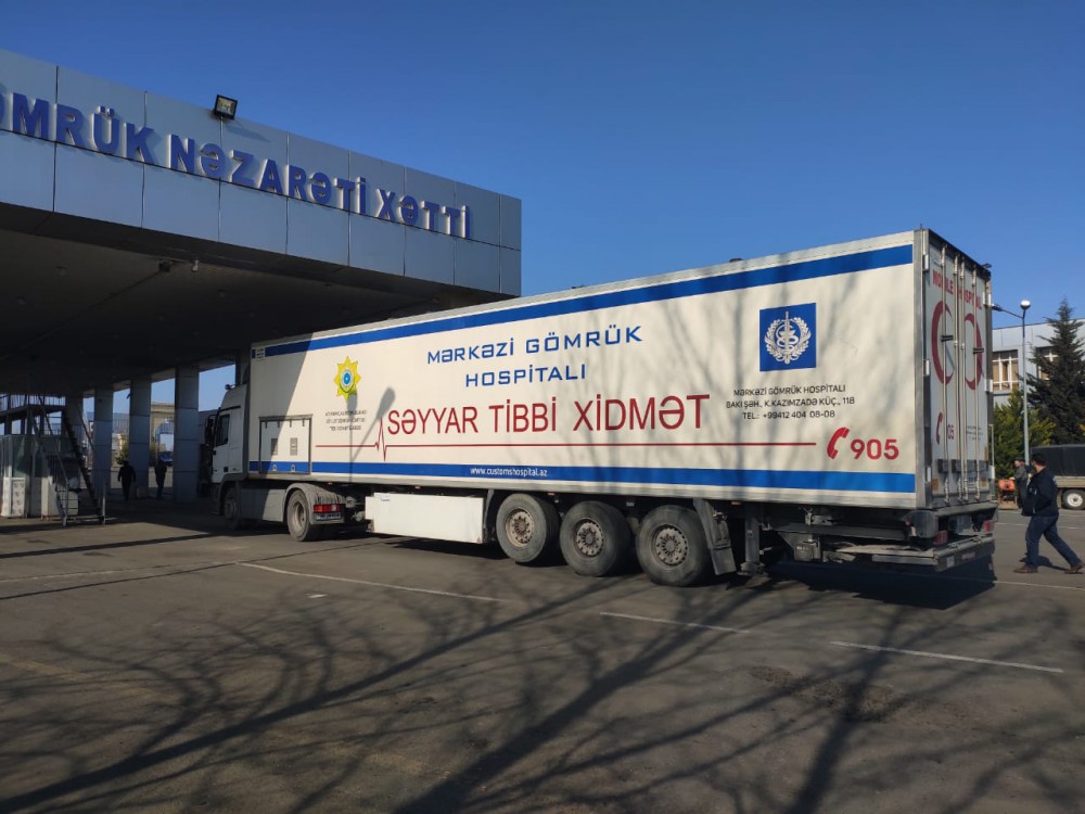 Mobil səyyar hospital xidmətə başladı - FOTO